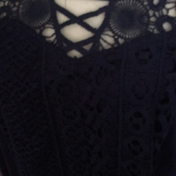 Top - Picture 2 of 5